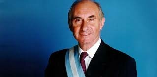 1999-2001 Fernando De La Rua - Ministros José Luis Machinea (1999 - 2001) Ricardo López Murphy (2001 - 2001) Domingo Felipe Cavallo (2001- 2001)