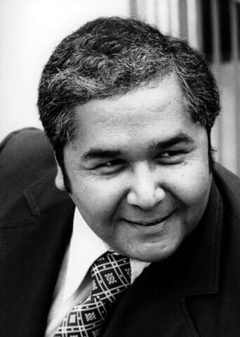 "...y no se lo tragó la tierra" — "La noche buena"