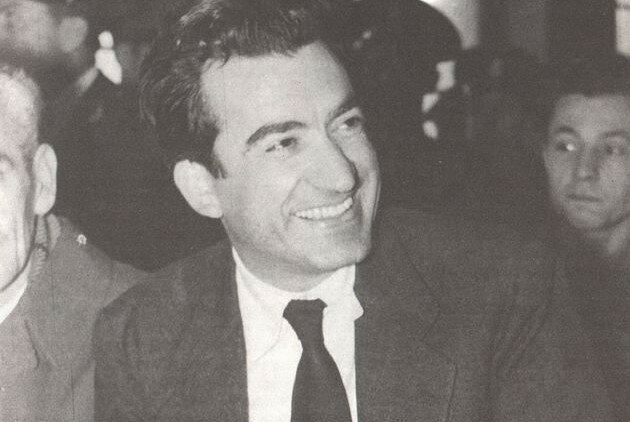 Νέο σύνταγμα + εκτέλεση Μπελογιάννη