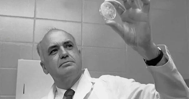 Vacuna contra el sarampión: 1963.