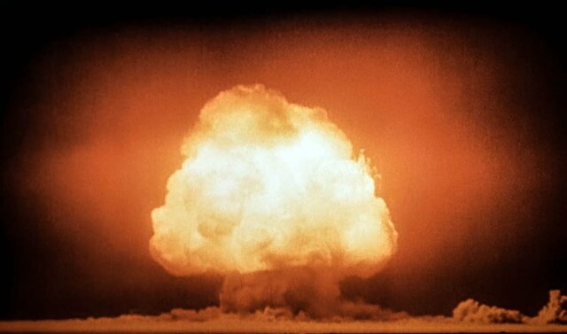 Sovjetunionen tester sin første atombombe