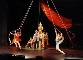 Inauguración del Circo Plume en Francia