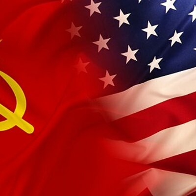 Timeline: Den kalde krigen