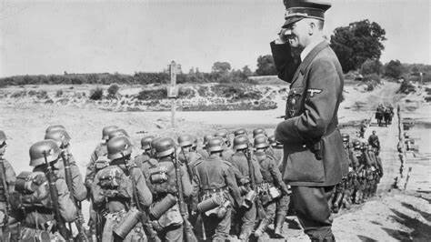 Inicio de la invasión de Polonia por parte de Alemania.