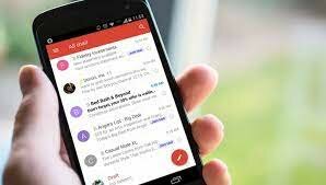 Los correos electrónicos pasan a ser móviles