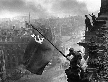 caída de Berlín y suicidio de Hitler