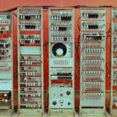 Timeline: La generación de las computadoras