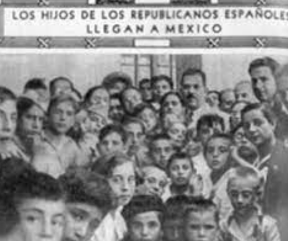20,000-40,000 Spanish war refugees