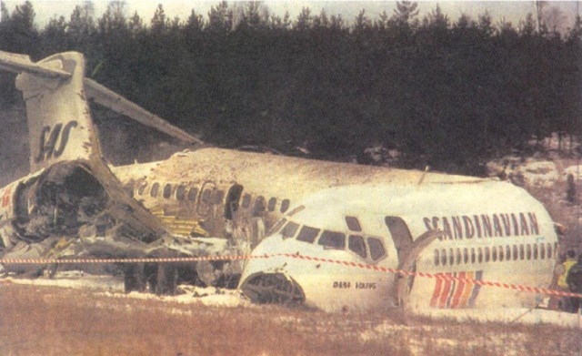 Airliner crashes