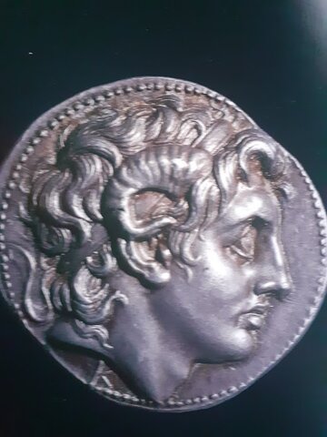 Moneta con effigie di Alessandro