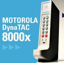 Primer teléfono de mano "DynaTAC"