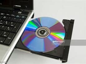 Comienzan a producirse contenidos en formato CD-ROM interactivo.