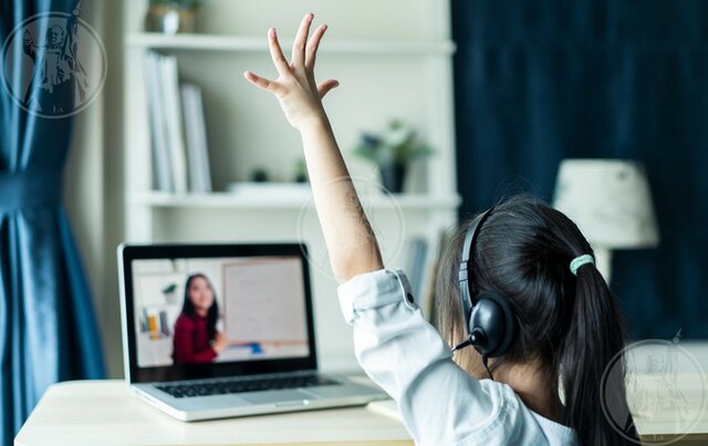 2004 Nace la necesidad de generar entornos de aprendizaje cada vez mas completos