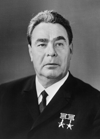 Leonid Brézhnev ( 1964 - 1982 )