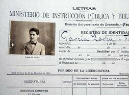 Lorca acaba su licenciatura