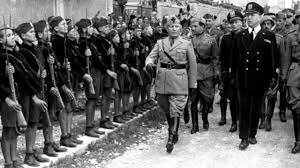 Mussolini forms alliance with Giolitti