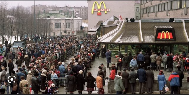 First McDonalds Opens In Soviet Union