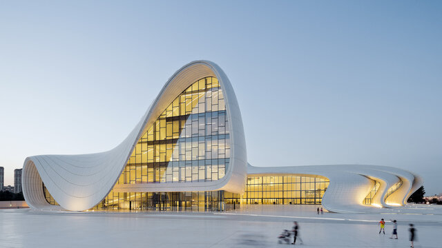 Centro Heydar Aliyev, Zaha Hadid
