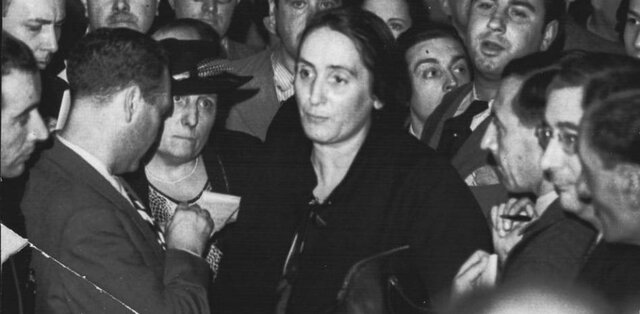 Dolores Ibárruri, «La Pasionaria», regresa a España