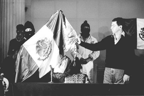 Manuel Camacho es comisionado para negociar la paz en Chiapas.