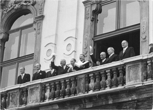 Unterzeichnung Staatsvertrag