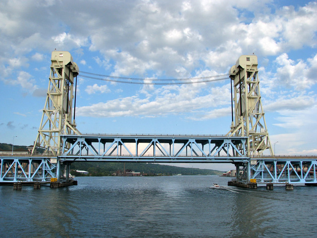 Existing Lifting Bridge Built