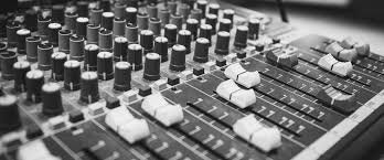 Música electrónica . La música futurista