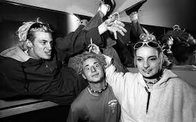 Años 90 . La rápida difusión de la Música.