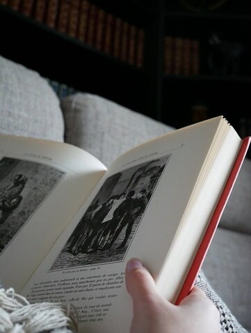 9. E. Postmodernista