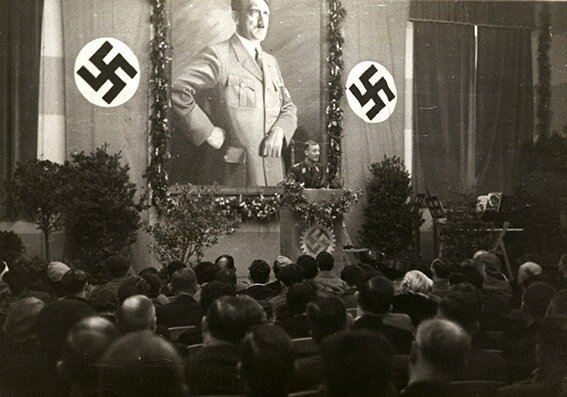 Suport internacional a banda i banda de l'Alemanya nazi i la Itàlia feixista als revoltats i l'ajuda de la Unió Soviètica a les forces republicanes