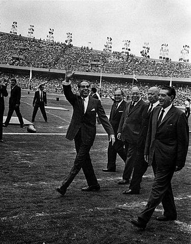 Muere el ex presidente Gustavo Díaz Ordaz en la Ciudad de México.