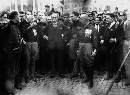 Mussolini lanza un ultimátum al Gobierno y a los huelguistas