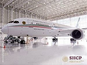 Se anunció que se pondría en rifa el precio del Avión presidencial de México entre 100 ganadores, mediante la lotería nacional.