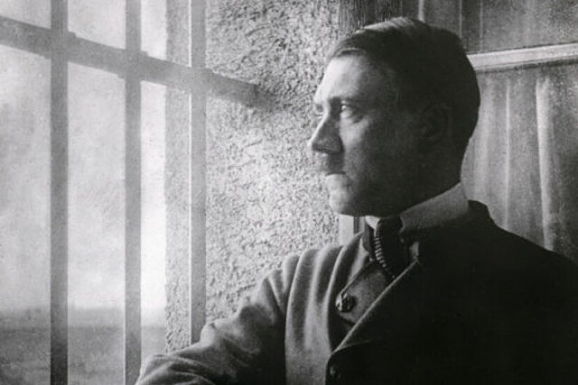 Manifestación nazi reprimida por las fuerzas del orden