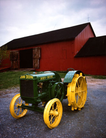 first tractor from john deeres company