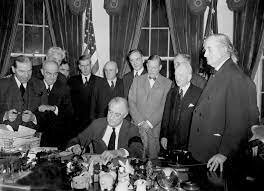 E.E.U.U declara la guerra a Japó