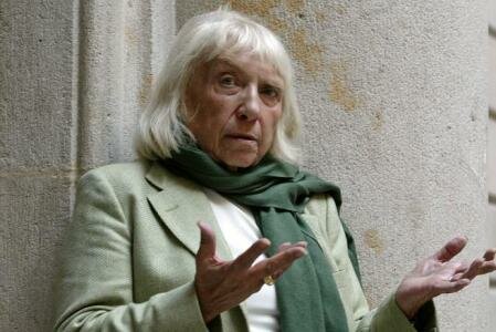 Bigarren alaba jaio zen