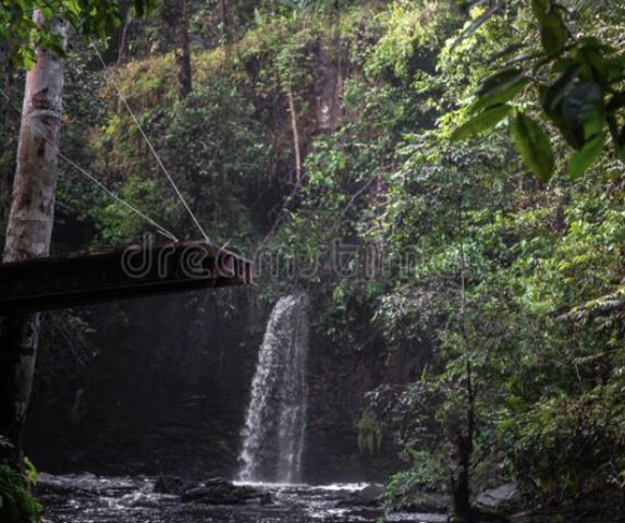 Mateo told the truth to Lydia - 4:24 pm