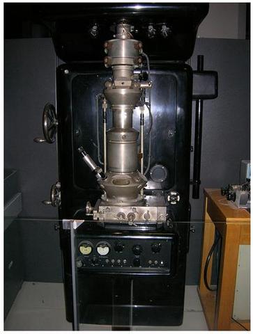 Electron Microscope