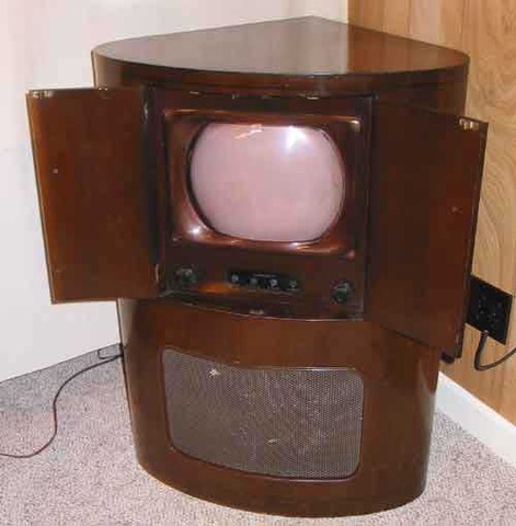 University of Iowa Uses Television