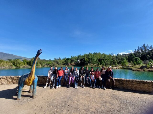 en el 2022 viaje a villa de leyva con mi familia