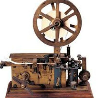 Timeline: SURGIMIENTO Y DESARROLLO DE LOS MEDIOS DE INFORMACIÓN Y COMUNICACIÓN