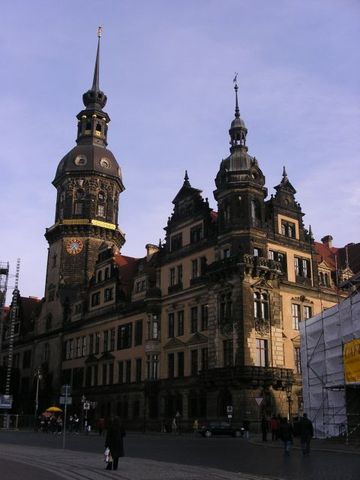 Прибыл во Фрейберг для обучения у И. Ф. Генкеля.