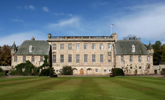 Kurt Hahn founded Gordonstoun