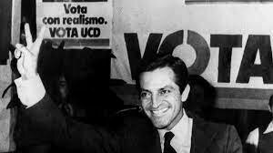 Adolfo Suárez confirma su salida de U.C.D.