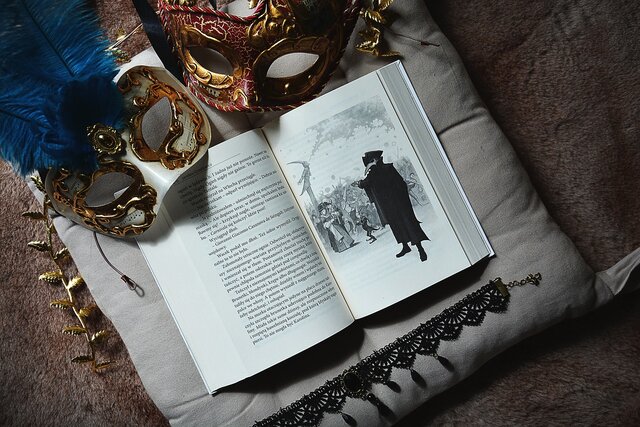 J'ANALYSE LE TEXTE: TITRE, ILLUSTRATIONS, PARAGRAPHE...