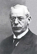 los primeros estudios netamente oceanográficos fueron liderados por el catedrático universitario Odón de Buen en los Laboratorios costeros de Mallorca