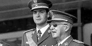Franco nomena Juan Carlos de Borbón com a successor