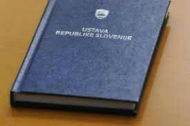 SPREJETJE SLOVENSKE USTAVE