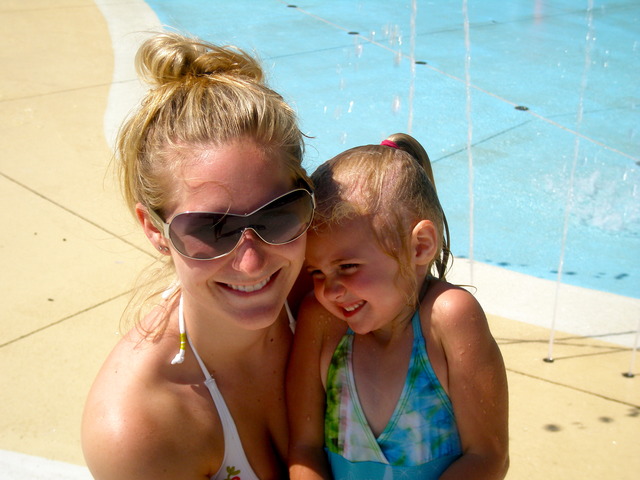 My niece was born (Makala)